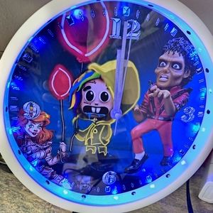 Tekashi gets a thriller clock